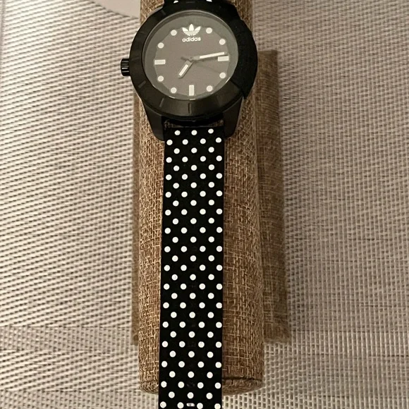 ADIDAS ORIGINAL NWOT AUTHENTIC BLACK & WHITE POLKA DOTS 
